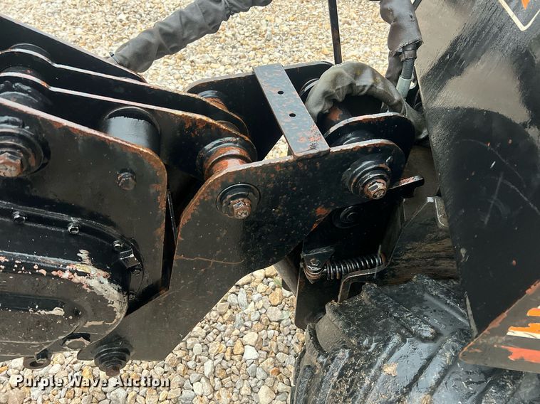 image for item NI9015 1995 Ditch Witch 410SX  trencher