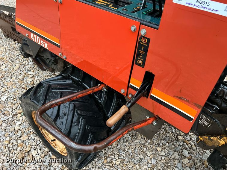 image for item NI9015 1995 Ditch Witch 410SX  trencher