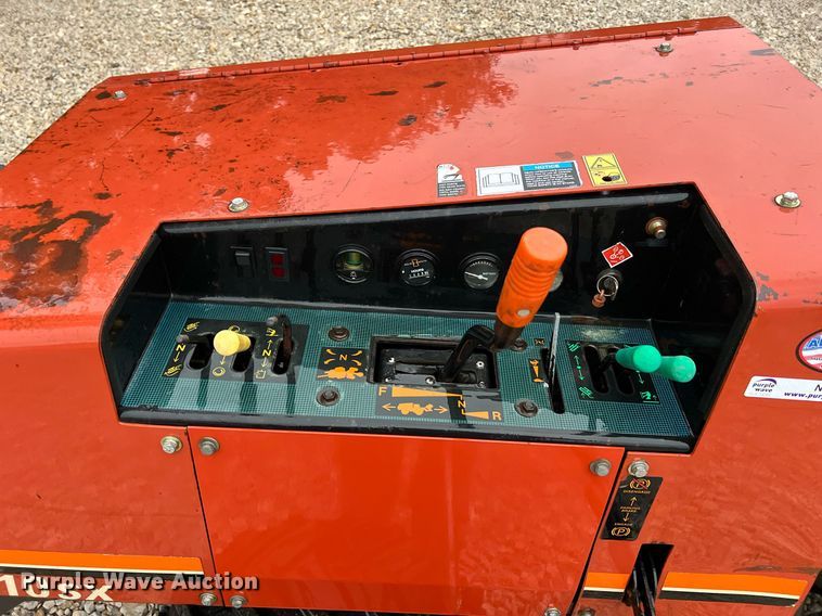 image for item NI9015 1995 Ditch Witch 410SX  trencher