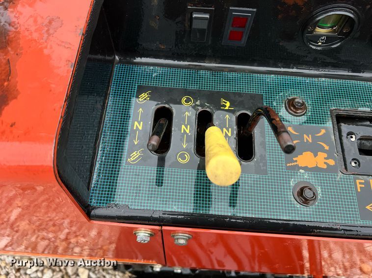 image for item NI9015 1995 Ditch Witch 410SX  trencher