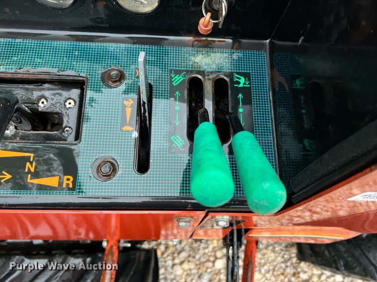 image for item NI9015 1995 Ditch Witch 410SX  trencher