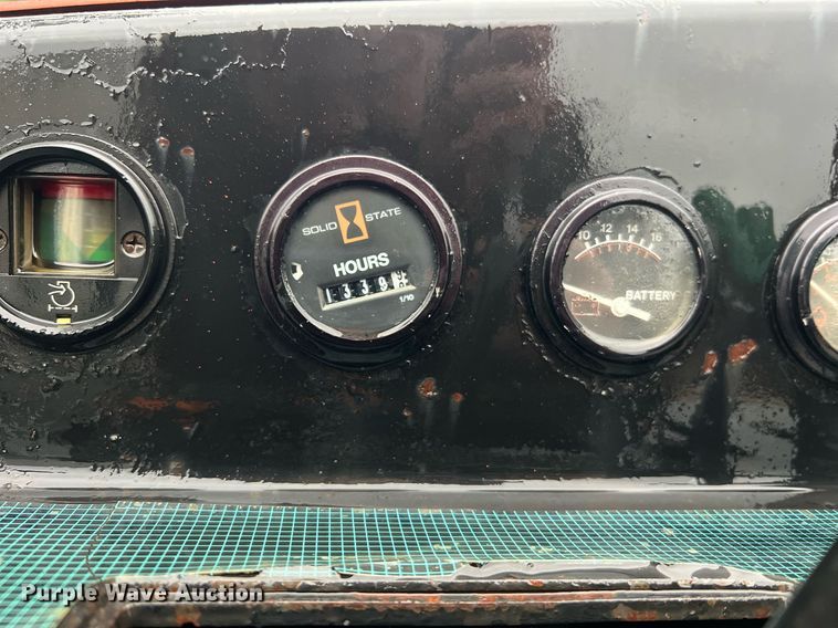 image for item NI9015 1995 Ditch Witch 410SX  trencher