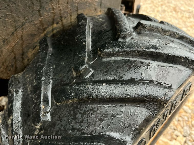 image for item NI9015 1995 Ditch Witch 410SX  trencher