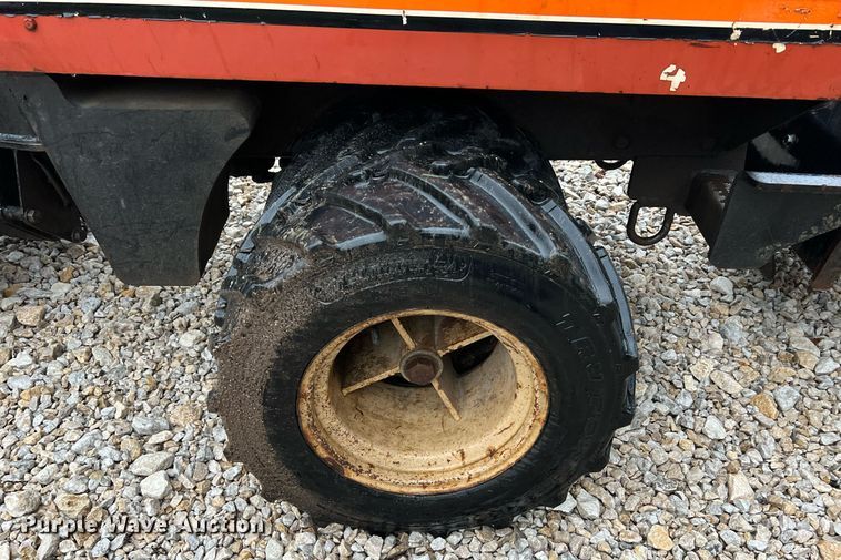 image for item NI9015 1995 Ditch Witch 410SX  trencher