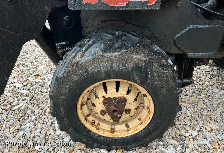 image for item NI9015 1995 Ditch Witch 410SX  trencher