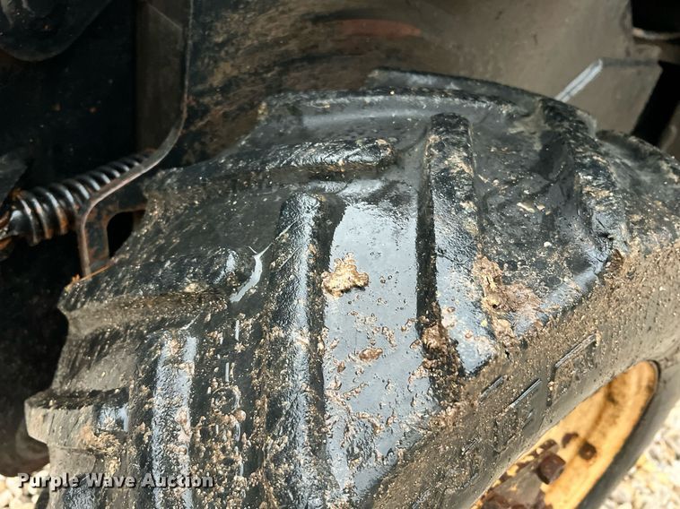 image for item NI9015 1995 Ditch Witch 410SX  trencher