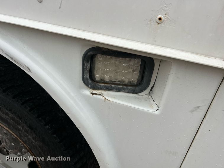 image for item NI9016 2014 Ford F550 Super Duty XL  utility / service truck