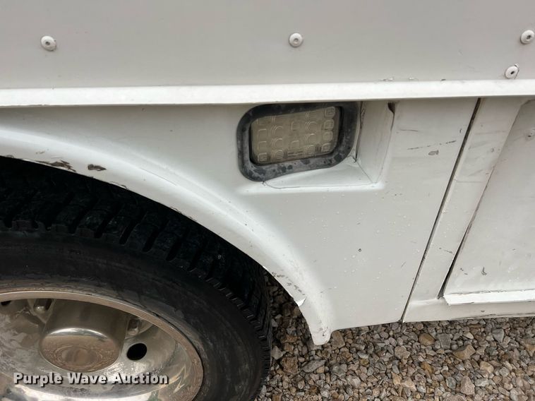 image for item NI9016 2014 Ford F550 Super Duty XL  utility / service truck