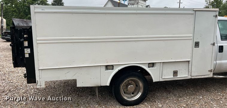 image for item NI9016 2014 Ford F550 Super Duty XL  utility / service truck