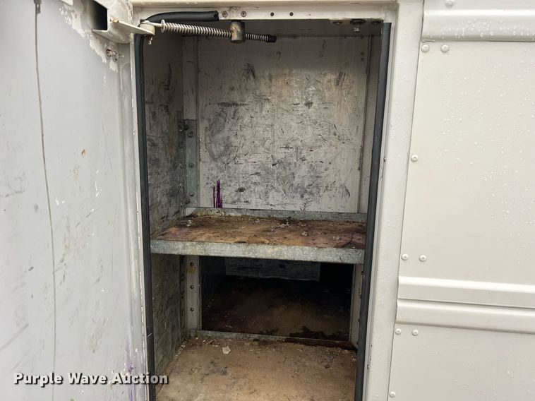 image for item NI9016 2014 Ford F550 Super Duty XL  utility / service truck