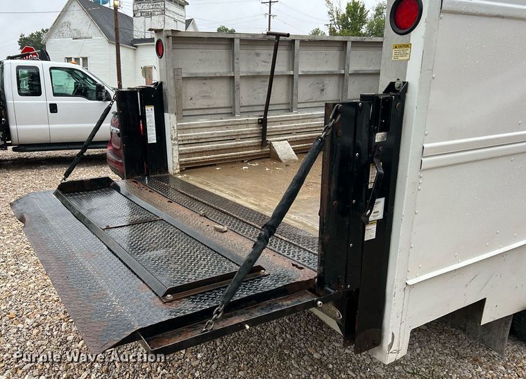 image for item NI9016 2014 Ford F550 Super Duty XL  utility / service truck