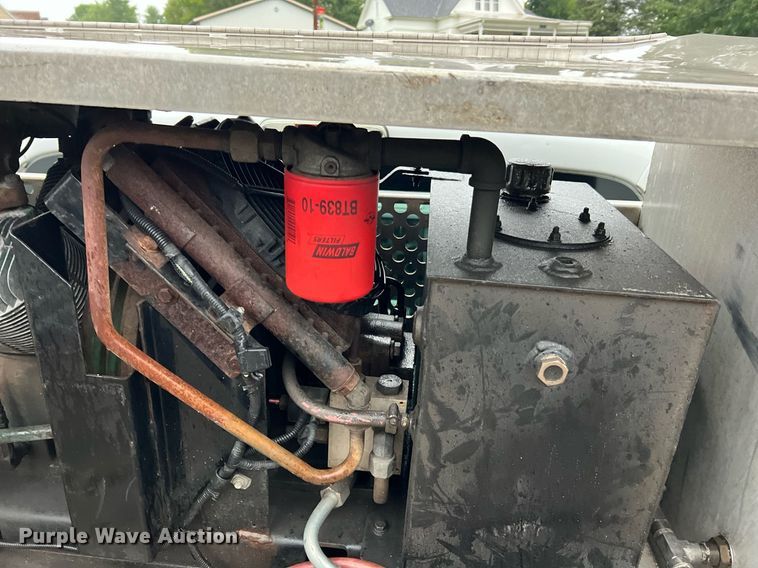 image for item NI9016 2014 Ford F550 Super Duty XL  utility / service truck