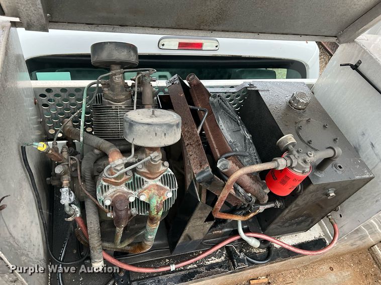 image for item NI9016 2014 Ford F550 Super Duty XL  utility / service truck