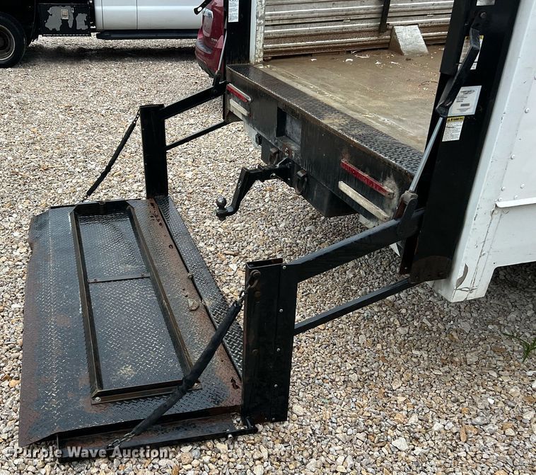 image for item NI9016 2014 Ford F550 Super Duty XL  utility / service truck