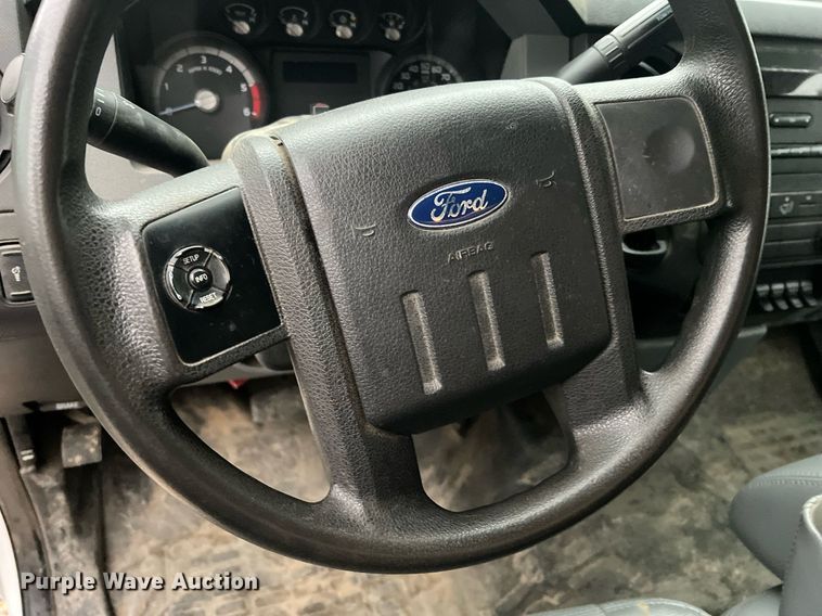 image for item NI9016 2014 Ford F550 Super Duty XL  utility / service truck