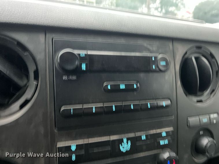 image for item NI9016 2014 Ford F550 Super Duty XL  utility / service truck