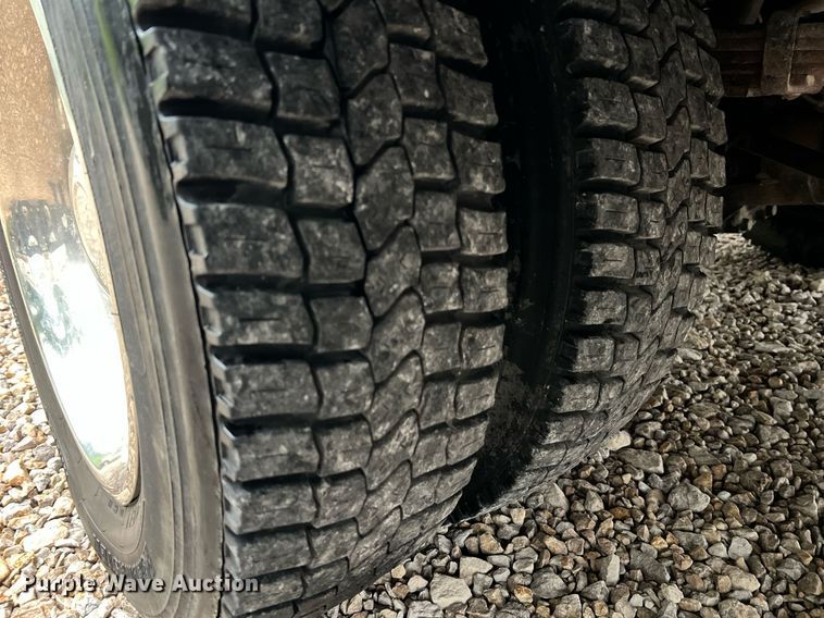 image for item NI9016 2014 Ford F550 Super Duty XL  utility / service truck