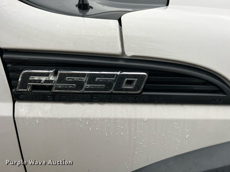 image for item NI9016 2014 Ford F550 Super Duty XL  utility / service truck