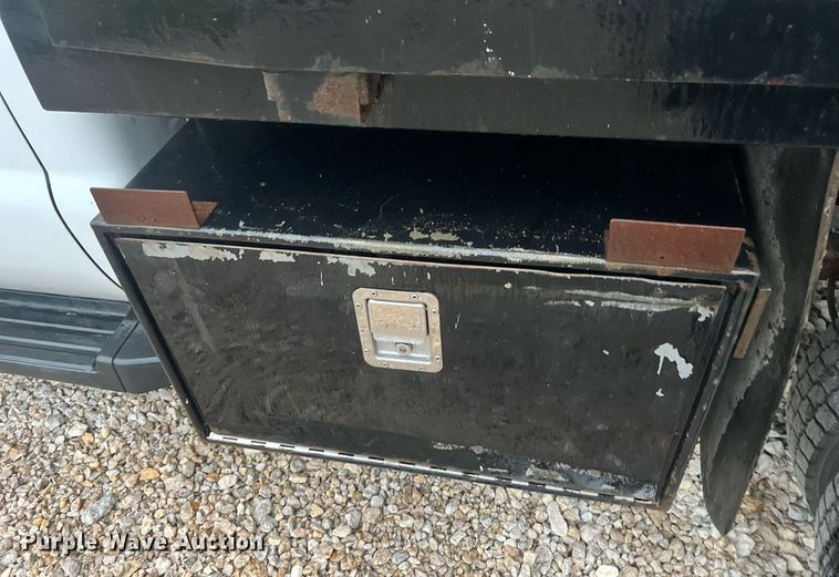 image for item NI9017 2014 Ford F450 Super Duty XL  dump flatbed truck