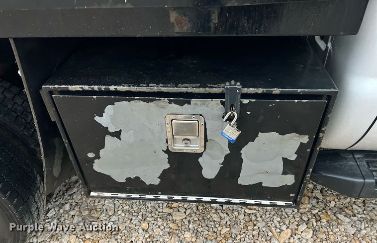 image for item NI9017 2014 Ford F450 Super Duty XL  dump flatbed truck