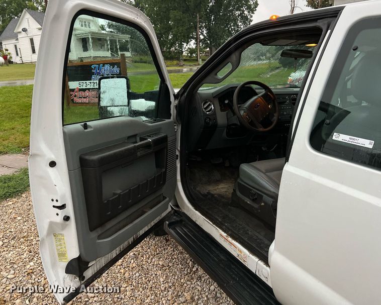 image for item NI9017 2014 Ford F450 Super Duty XL  dump flatbed truck