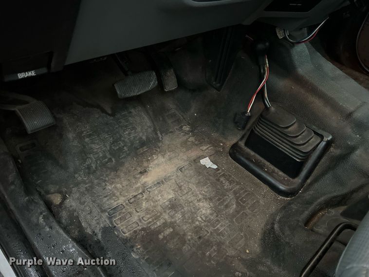 image for item NI9017 2014 Ford F450 Super Duty XL  dump flatbed truck