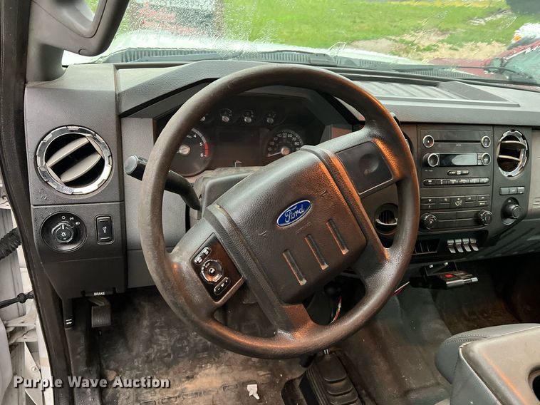 image for item NI9017 2014 Ford F450 Super Duty XL  dump flatbed truck