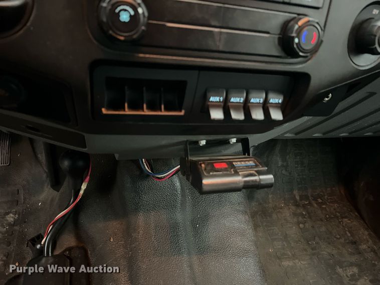 image for item NI9017 2014 Ford F450 Super Duty XL  dump flatbed truck