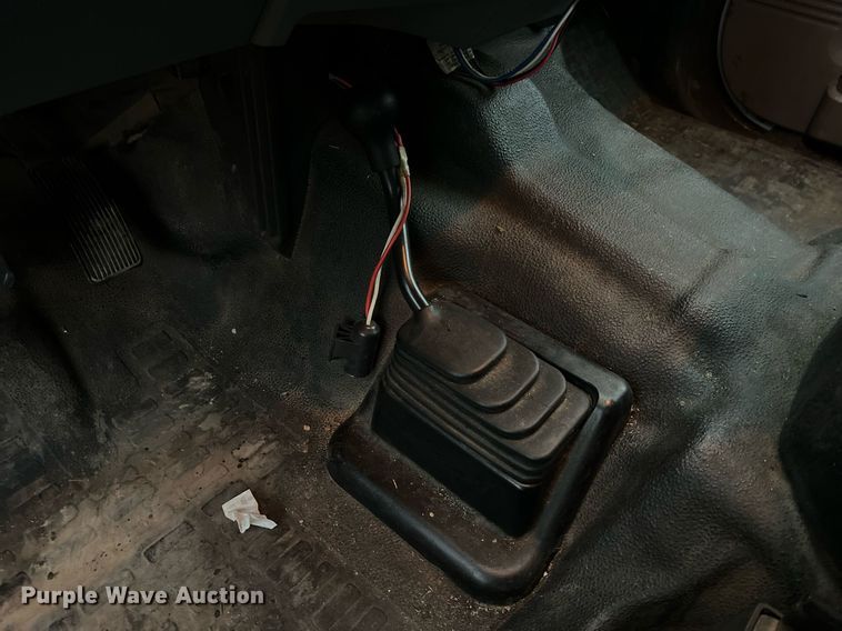 image for item NI9017 2014 Ford F450 Super Duty XL  dump flatbed truck