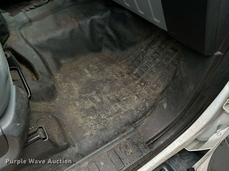 image for item NI9017 2014 Ford F450 Super Duty XL  dump flatbed truck