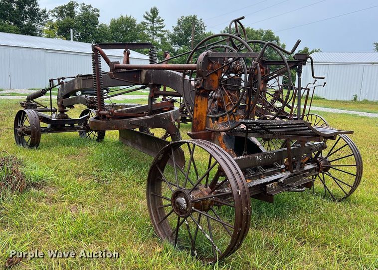 image for item NI9018 Adams 124  grader