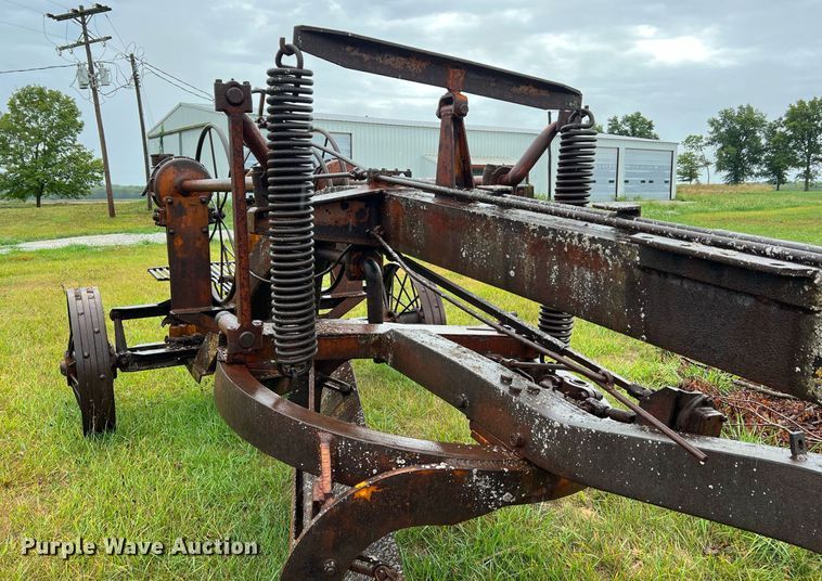 image for item NI9018 Adams 124  grader