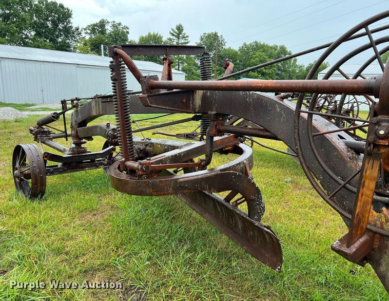 image for item NI9018 Adams 124  grader