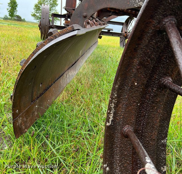 image for item NI9018 Adams 124  grader