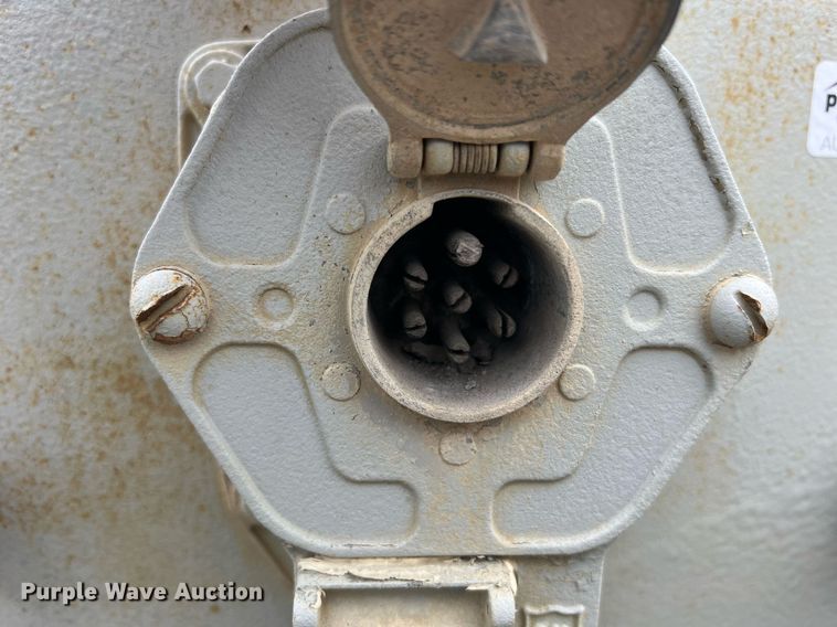 image for item NI9021 1979 Fruehauf HEB-F2-J985 pneumatic dry bulk trailer