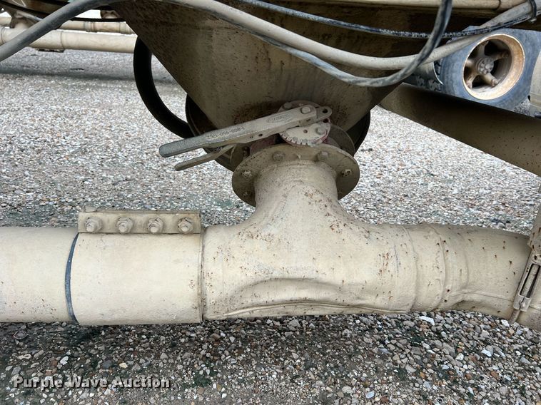 image for item NI9022 1978 Fruehauf HEB-F2-J-985  pneumatic dry bulk trailer