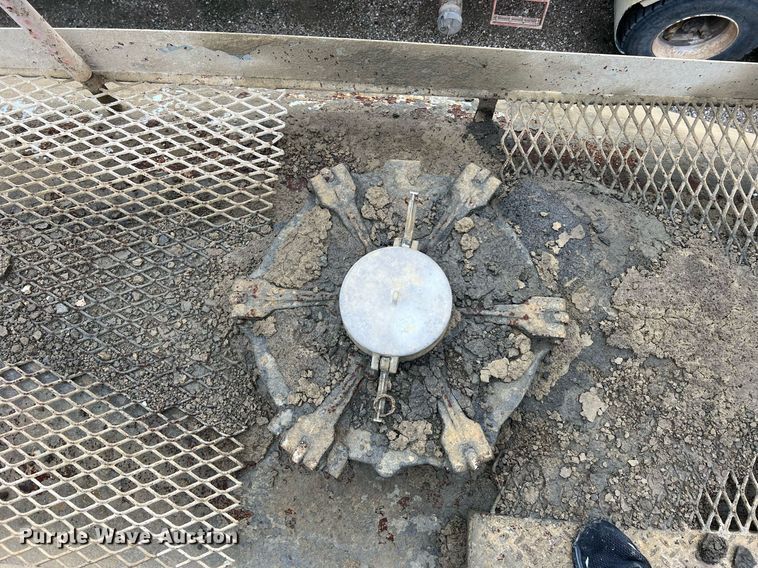 image for item NI9022 1978 Fruehauf HEB-F2-J-985  pneumatic dry bulk trailer