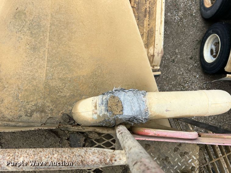 image for item NI9022 1978 Fruehauf HEB-F2-J-985  pneumatic dry bulk trailer