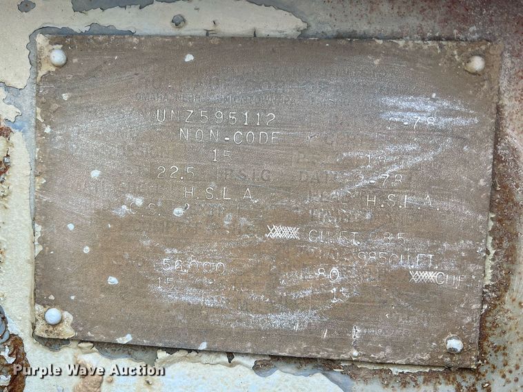 image for item NI9022 1978 Fruehauf HEB-F2-J-985  pneumatic dry bulk trailer