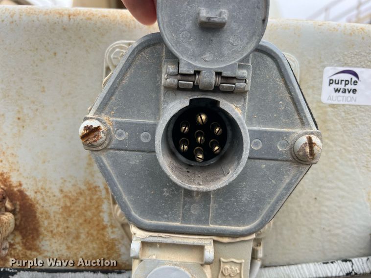 image for item NI9023 1978 Fruehauf HFB-F2-J-985  pneumatic dry bulk trailer