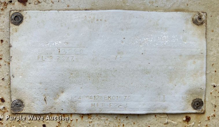 image for item NI9024 1981 Fruehauf HEB-F2-J-986  pneumatic dry bulk trailer