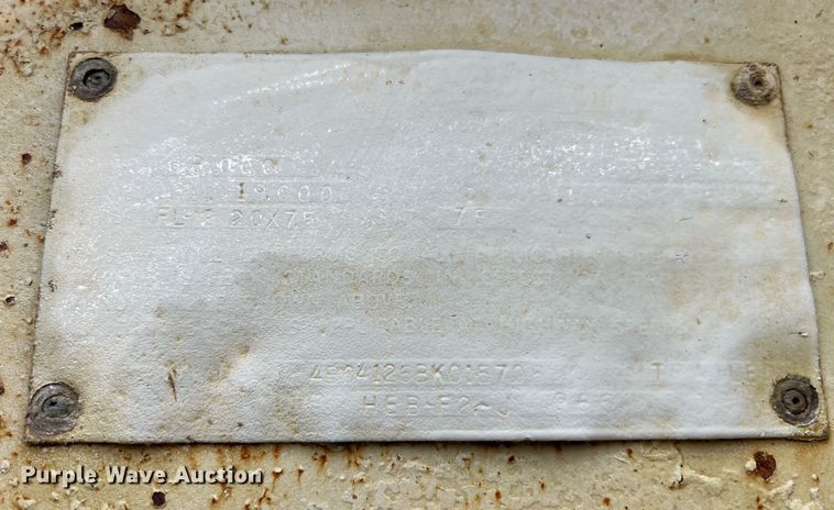 image for item NI9024 1981 Fruehauf HEB-F2-J-986  pneumatic dry bulk trailer