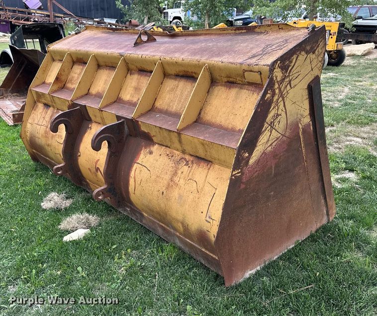 image for item NP9921 128" W wheel loader bucket