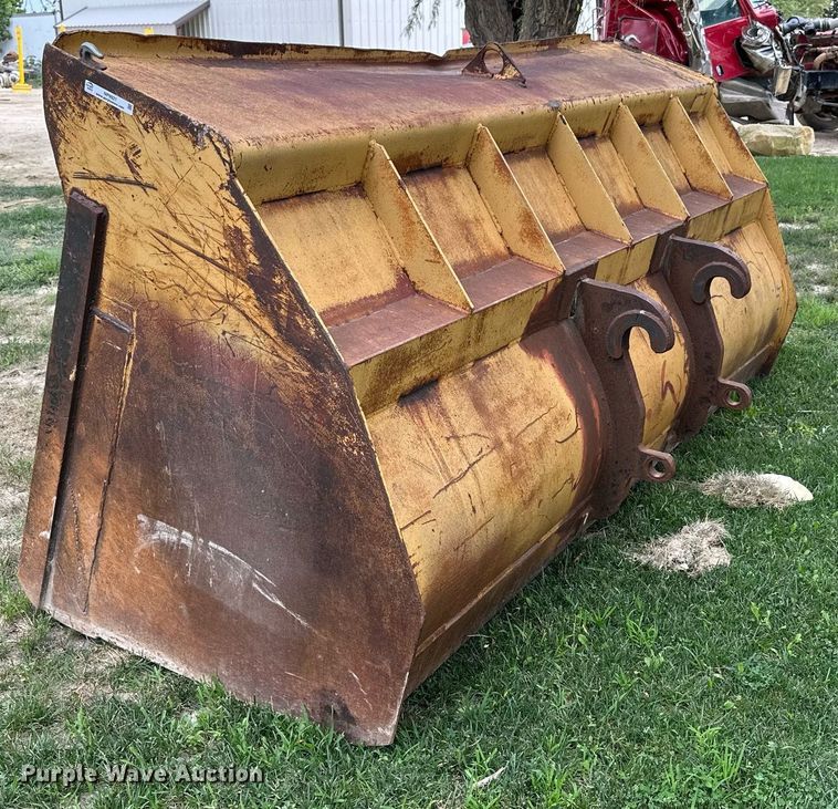 image for item NP9921 128" W wheel loader bucket