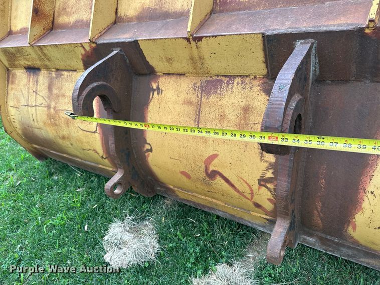 image for item NP9921 128" W wheel loader bucket