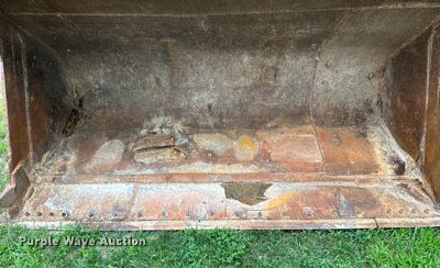 image for item NP9923 103" W wheel loader bucket