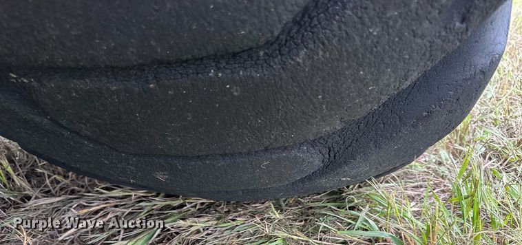 image for item NP9927 1964 John Deere 5010  elevating scraper