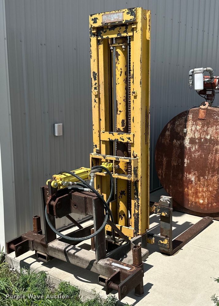 image for item NP9940 Shop built forklift mast