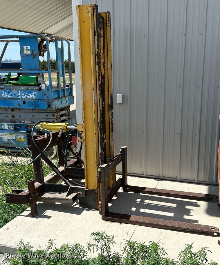 image for item NP9940 Shop built forklift mast