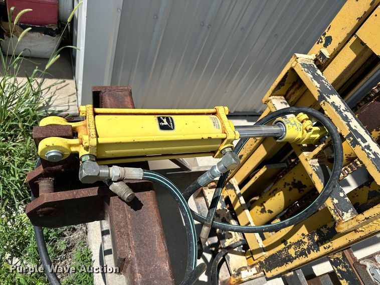 image for item NP9940 Shop built forklift mast